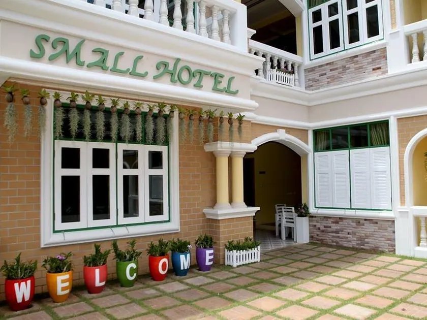 Small Hotel - Image 1