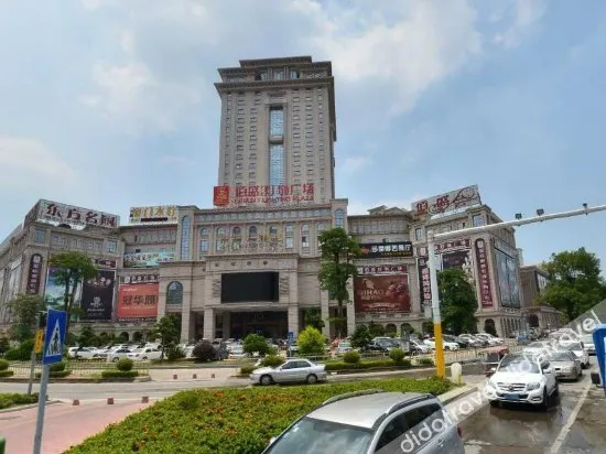 Phoenix Hotel Zhongshan Oriental (Zhongshan Dengdu Ancient Town Huayi Square) - Image 1
