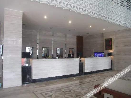 Nantai Crystal Hotel (Dayi High-Speed Railway Station) - Image 1