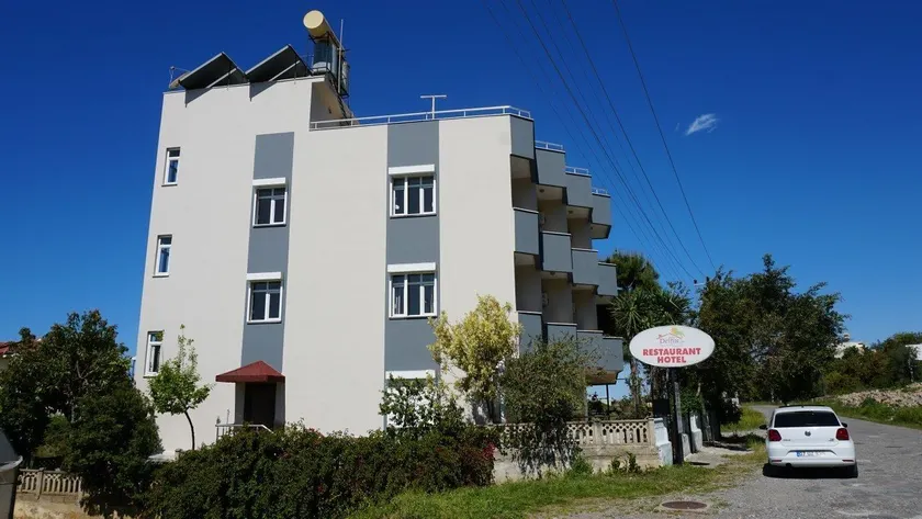 Delfin Otel - Image 1