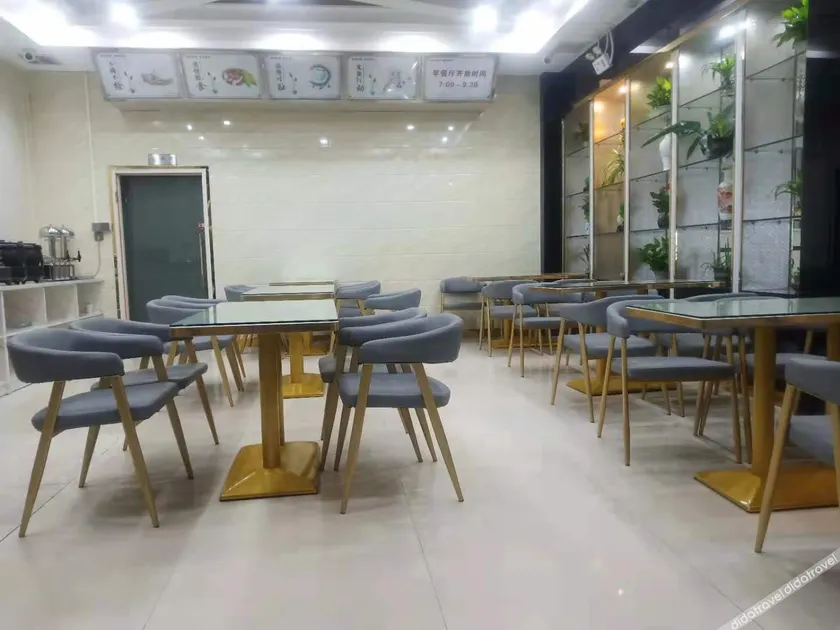 City One Hotel - Image 1