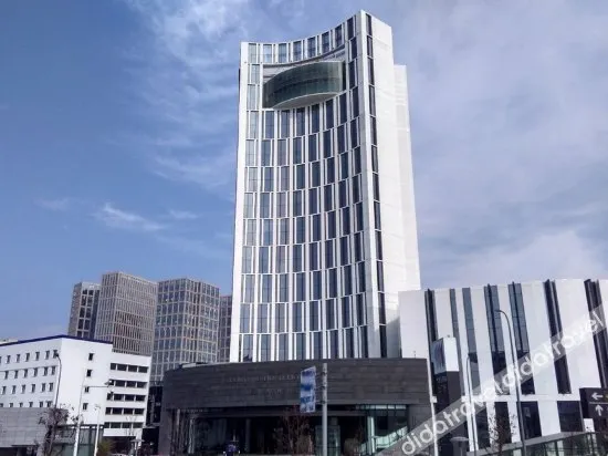 Fortune Bond Hotel - Image 1