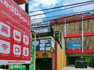 RedDoorz @ Jalan Kolonel Haji Burlian Palembang 2 - Image 1