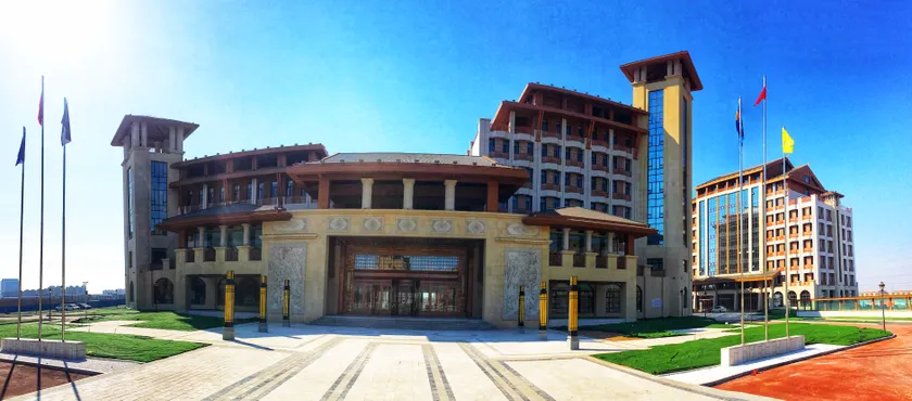 Tianhe International Hotel - Image 1