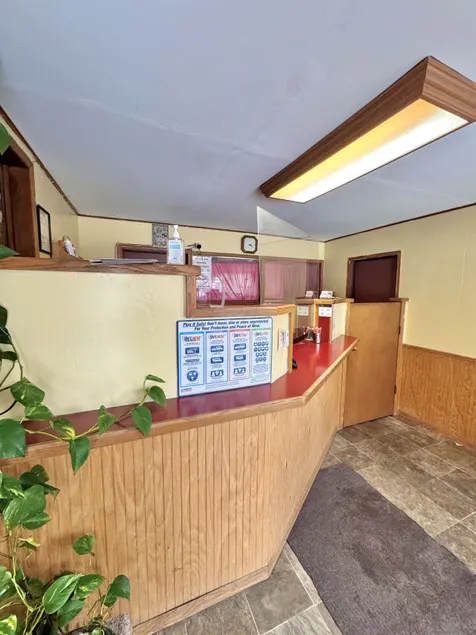 Clintonville Motel - Image 1