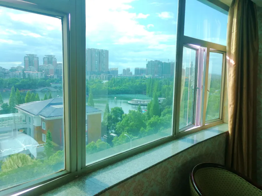 XINHUA HOTLE - Image 1