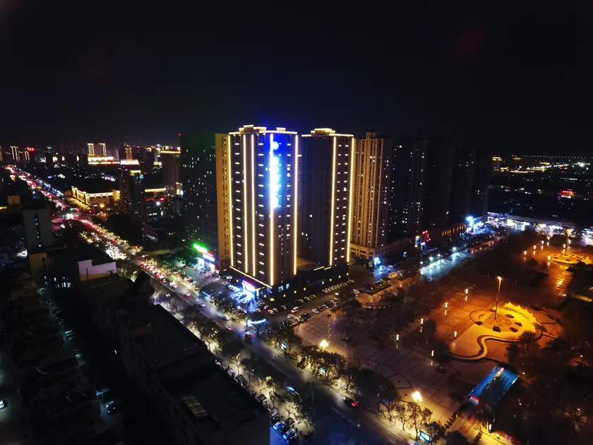 Wanhua Hotel (Piazza del Popolo Hotel) - Image 1