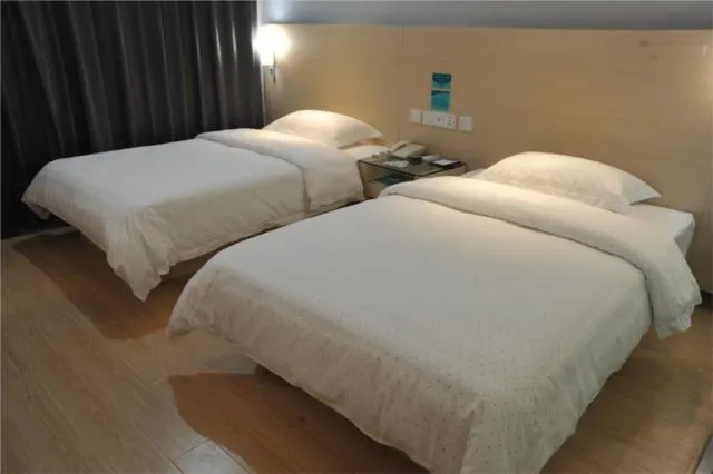 Yunqi Select Hotel - Image 1