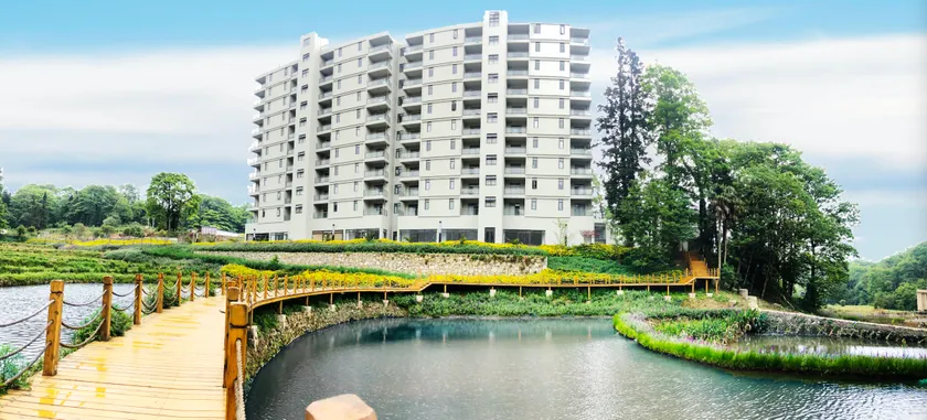 Cloudreams Hotel - Image 1