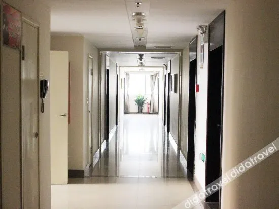 Oriental Bailin Hotel Nanchang - Image 1