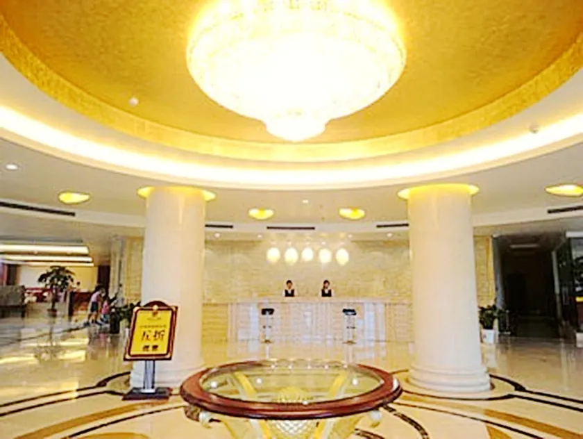 Fuyang Taihe Madison Hotel - Image 1