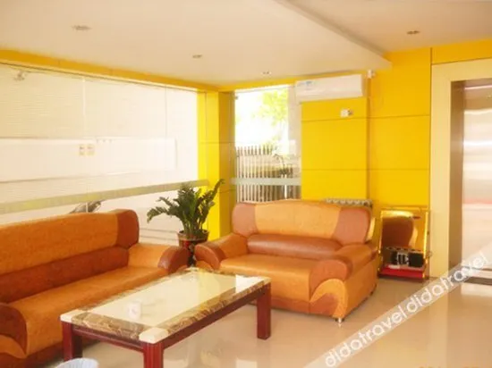 Heyi Express Hotel (Zhuhai Weichuangli Industrial Park) - Image 1