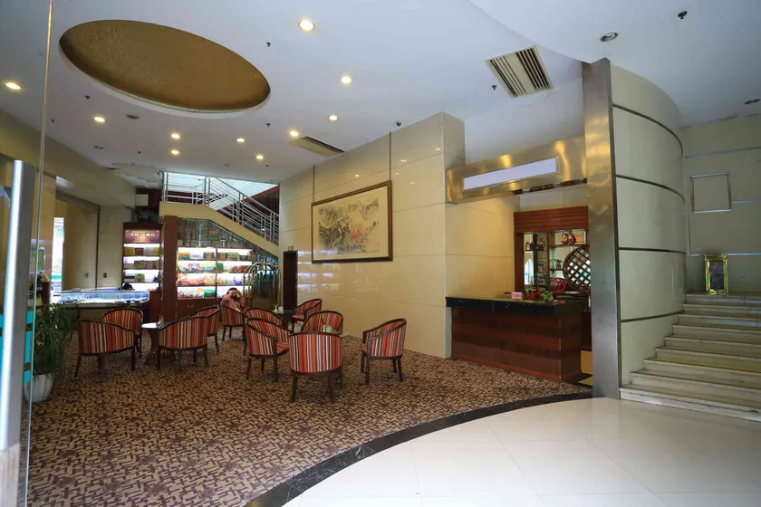 Wudu Hotel Sun City - Image 1