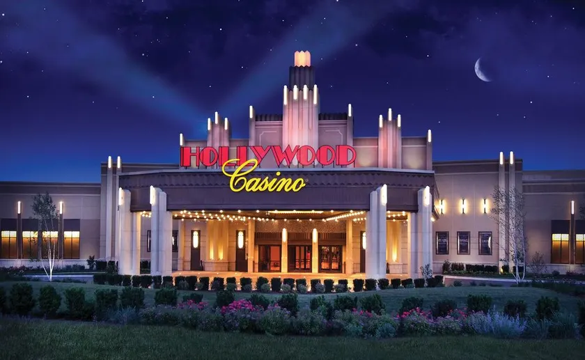 Hollywood Casino Joliet Hotel - Image 1