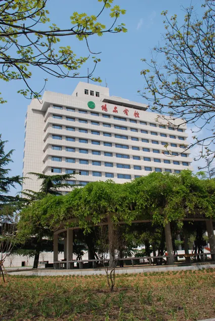 Yang Quan Hotel - Image 1