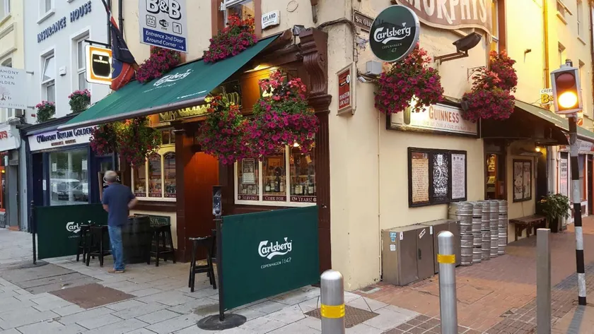 Creedon's Traditional Irish Welcome Inn B&B - Image 1