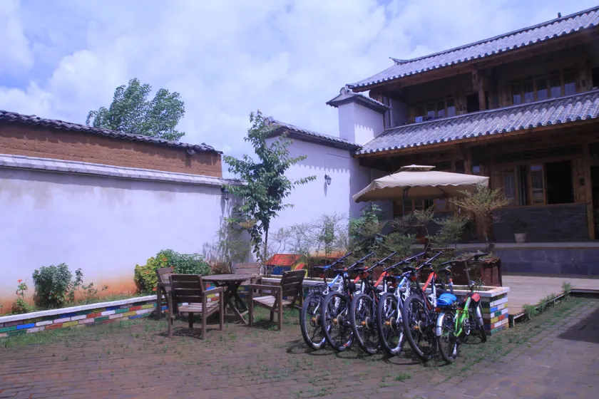 Xiangmo Youth Hostel - Image 1