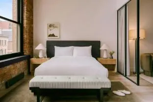 Sonder by Marriott Bonvoy Apollon Apartments Old Montreal - Image 1