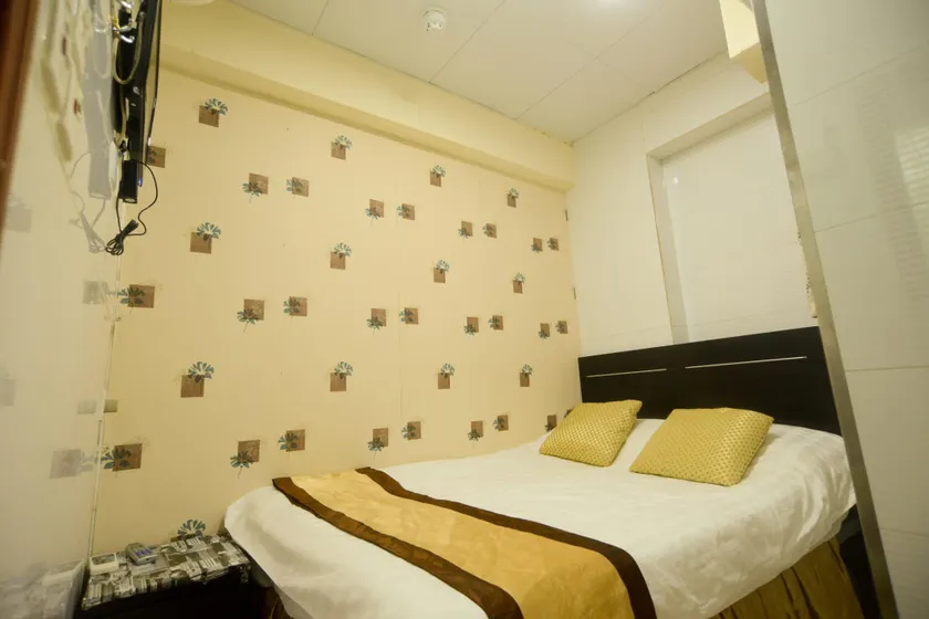 Moon Guesthouse - Image 1