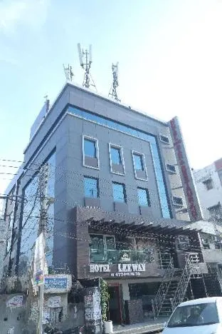 Leeway Hotel - Image 1