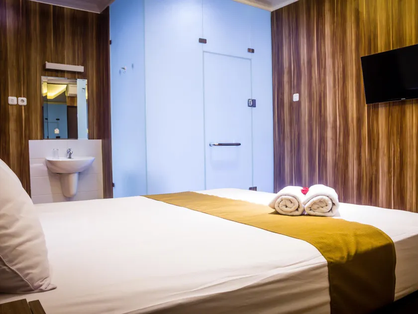 Madu Inn - Image 1