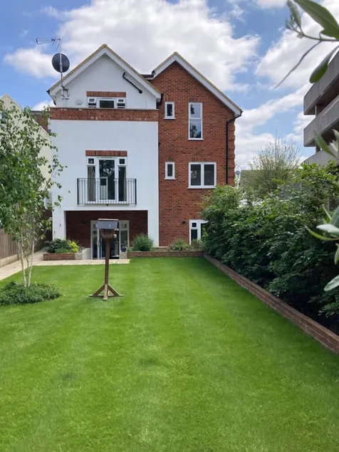 Hybrid Resi - New Malden - Image 1
