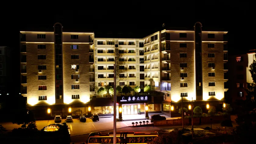 Jinggangshan Jiahua Hotel - Image 1