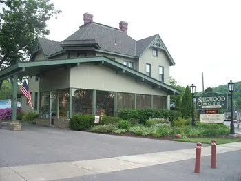 Sherwood Motel - Image 1