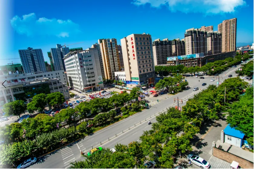 Ziwei Zhouzhi Hotel - Image 1