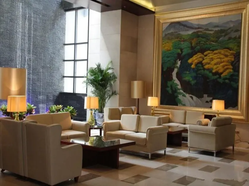Jin Long International Hotel - Image 1
