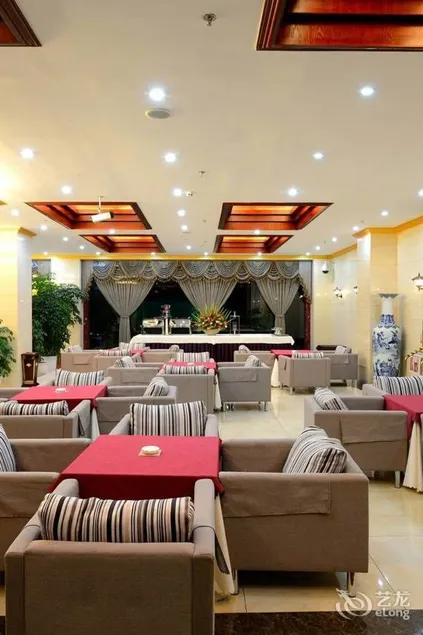 shizong hotel - Image 1