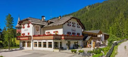 Alpine Nature Hotel Brückele - Image 1