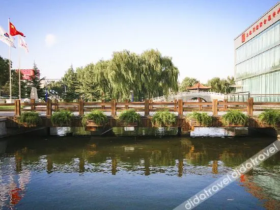 Beijing Dahongmen International Convention and Exhibition Center - Image 1