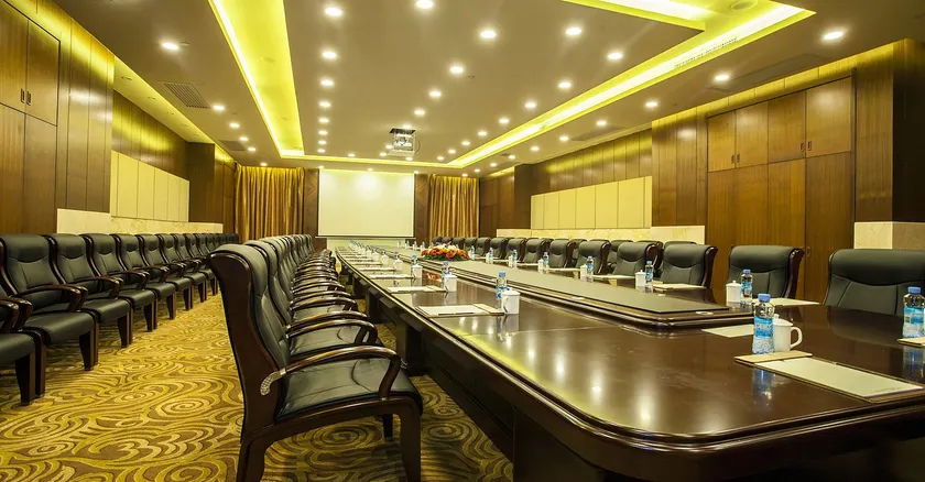 Yichun Grand Metropark Resort - Image 1