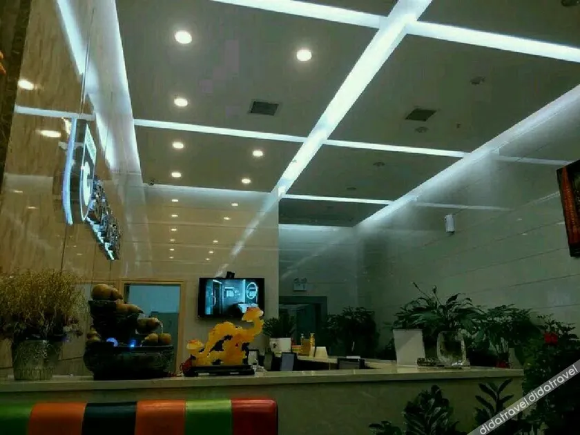 Huayi Hotel (Changde Bridge South Market Branch) - Image 1