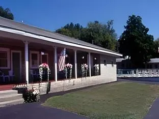 Blue Moon Motel - Image 1