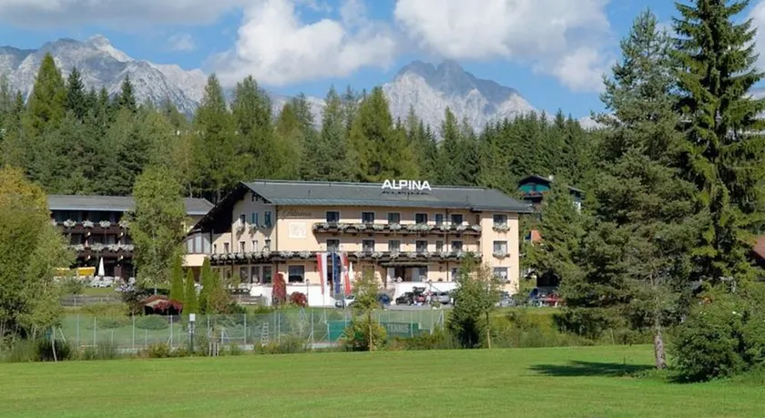 Hotel Alpina - Image 1