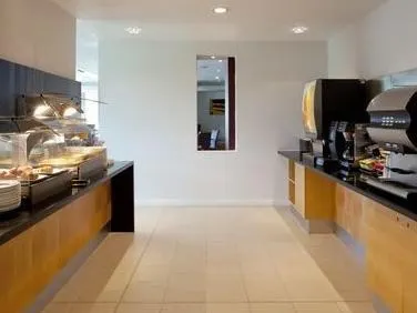 Holiday Inn Express Doncaster By Ihg - Image 1