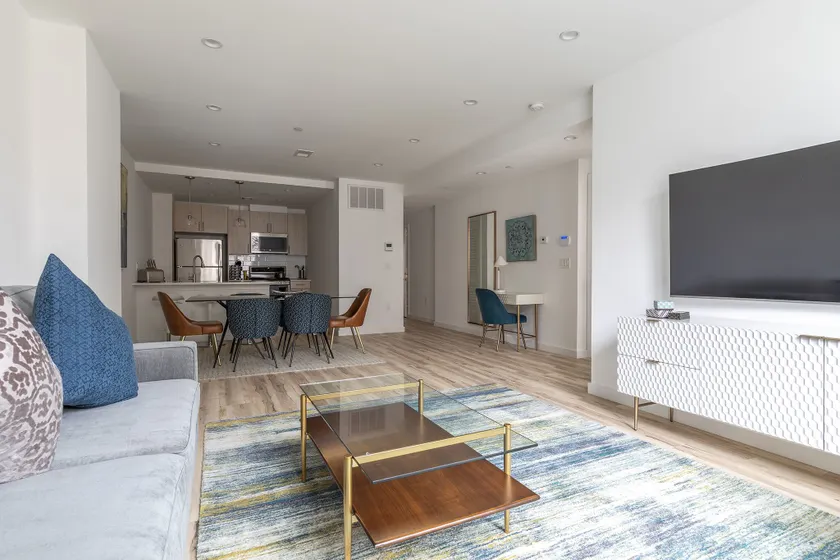 Stylish 3BR Retreat w Private Deck Near NYC - Image 1