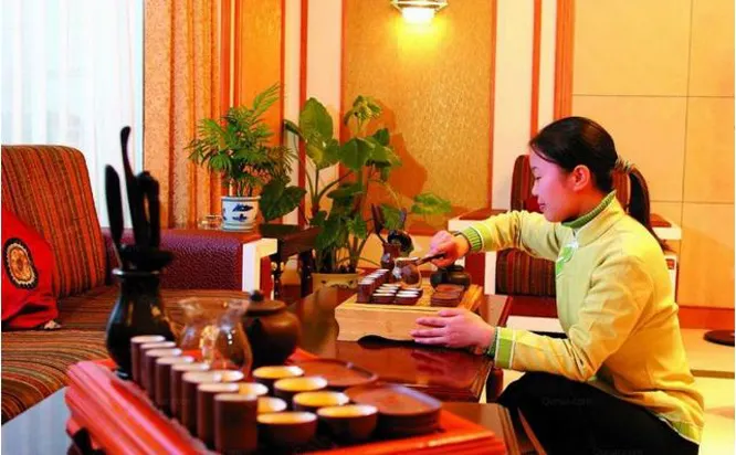 Mengda Hotel - Image 1