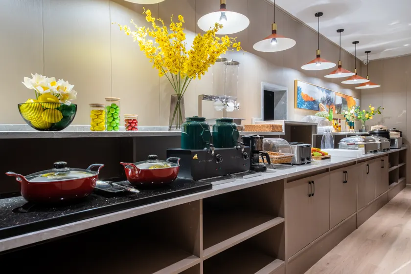 Sweet Lemon Hotel Kunming - Image 1