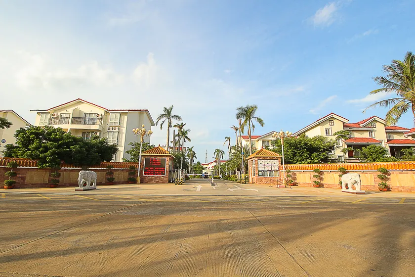 Shanhai Holiday Resort - Image 1