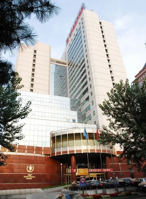 HNA Redbuds Hotel - Image 1