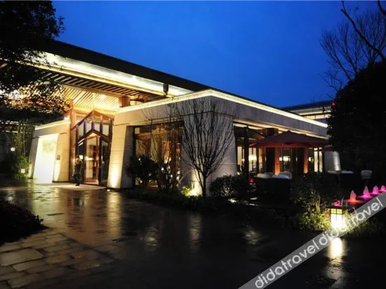Ronghui Hot Spring Resort - Image 1