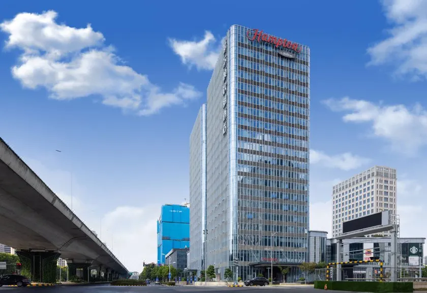 Hampton by Hilton Wuxi East Railway Station - Image 1