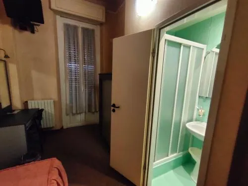 Hotel Ada - Image 1