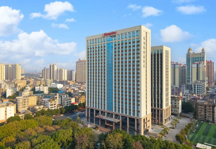 HAMPTON BY HILTON YULIN MINZHUNAN ROAD - Image 1