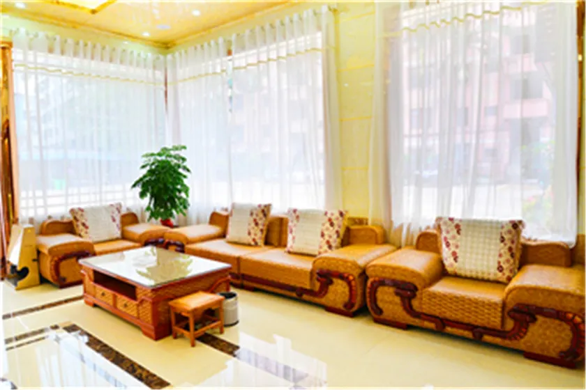 Hecheng Garden Hotel - Image 1