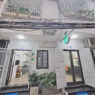 T House - Image 1