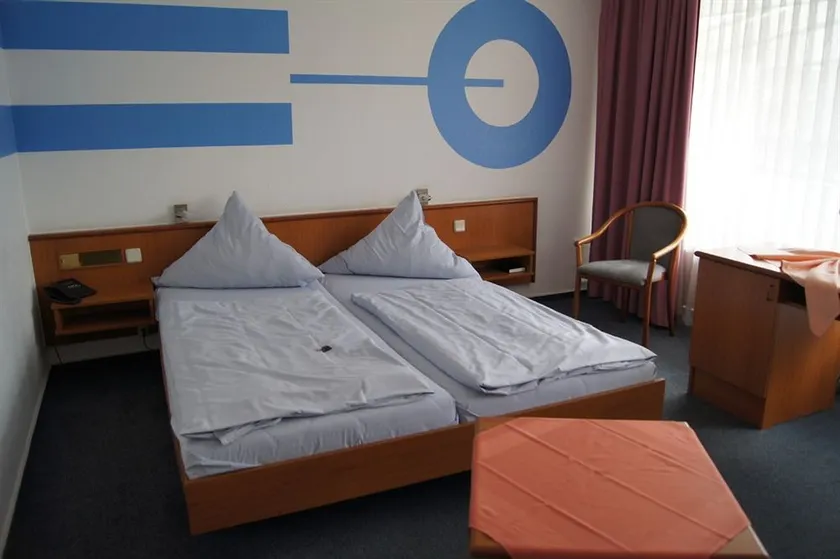 City Arcaden Hotel - Image 1